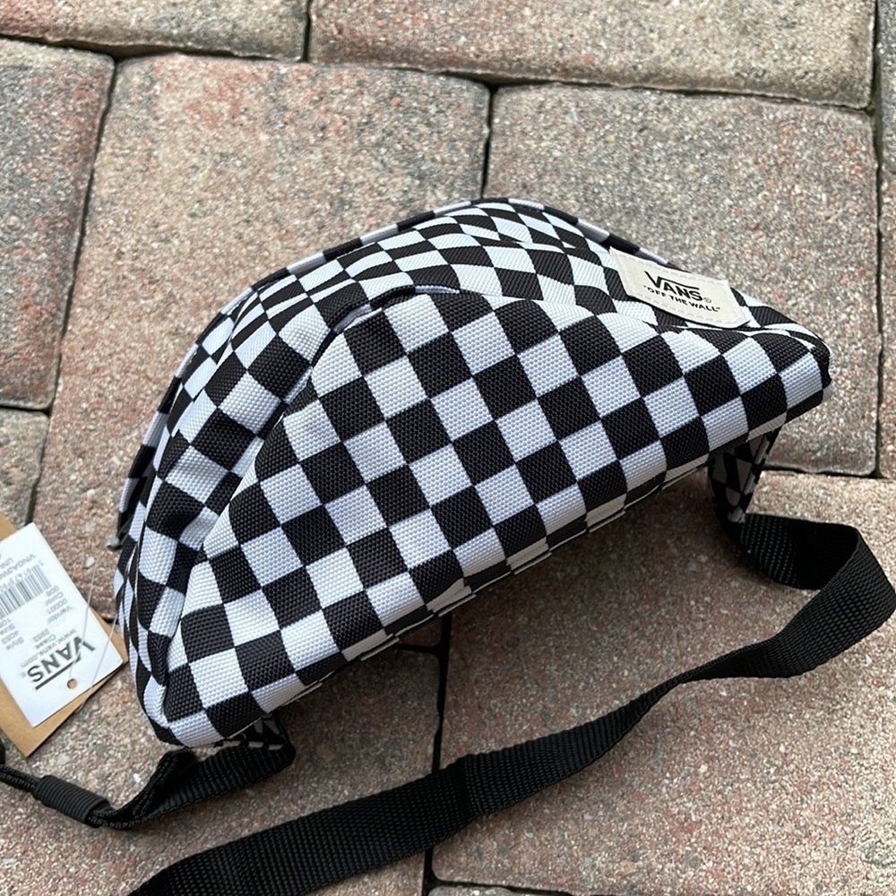 Brand new Authentic VANS Uni-Pak Checkered Unisex VN0A3WKDP2T  NWT
Fanny pack - Picture 3 of 16